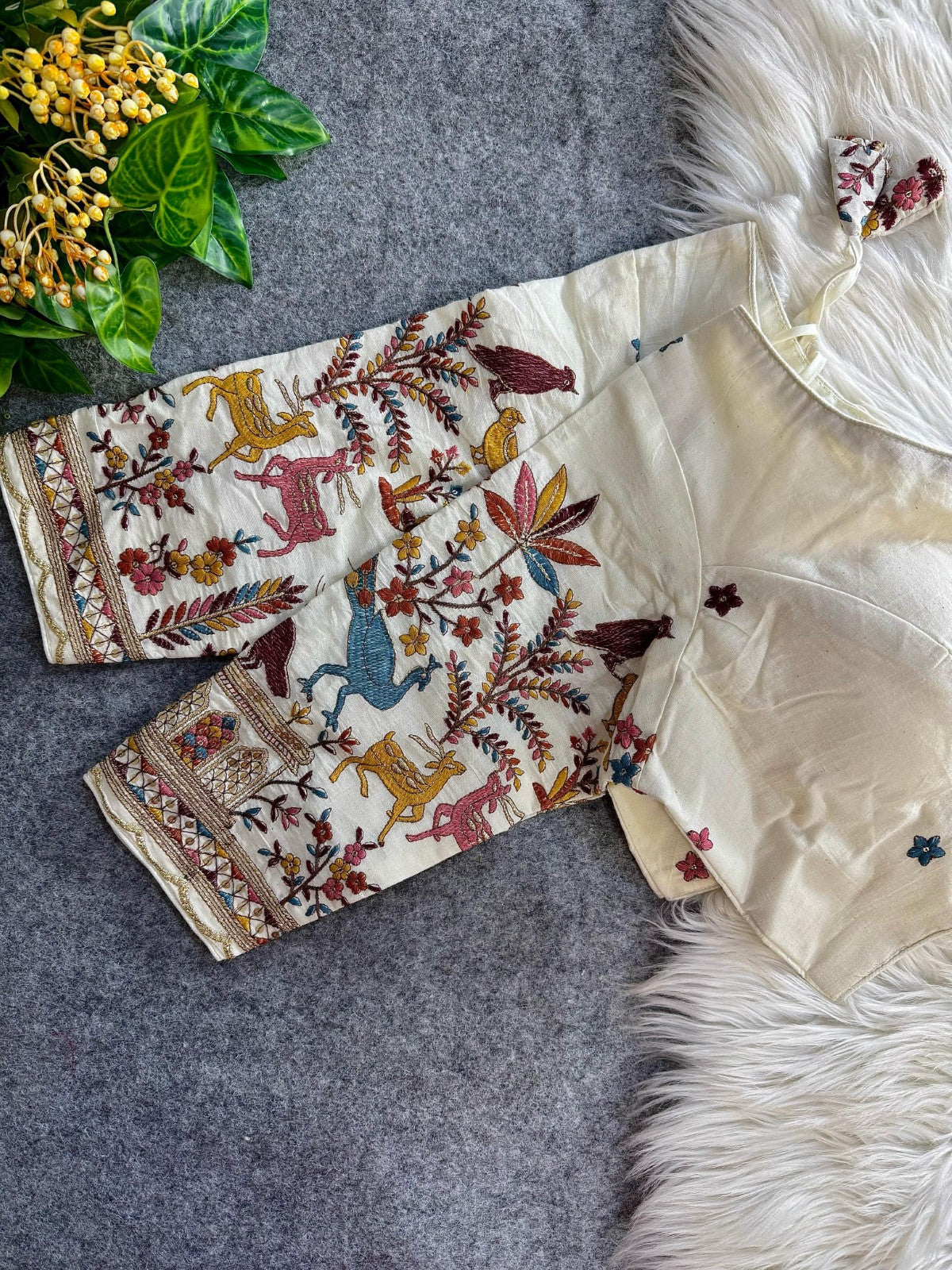 Pure Khadi cotton V neck Thread coding with Embroidered work Padded White blouse